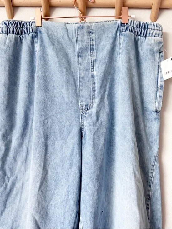 Free People Oslo Light Blue Wide-Leg High-Waist Jogger Jeans - Picture 6 of 14